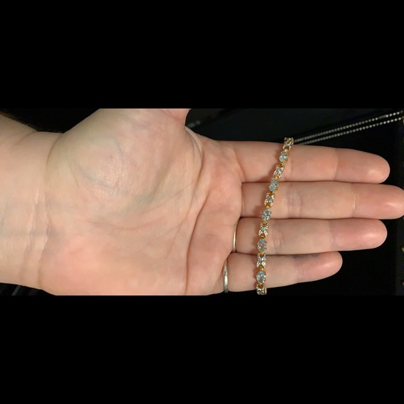 Jewelry - Picture 6 of 8